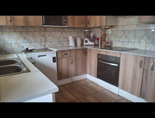 3 BEDROOM HOUSE FOR SALE IN GERDVIEW